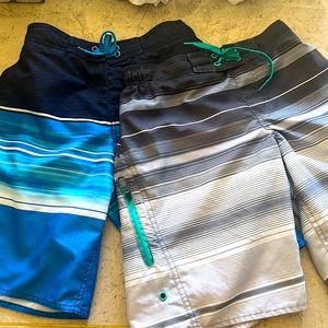2 Used boy swim trunks size 10/12